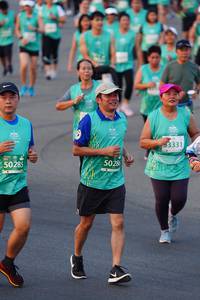 BIB: 33331, 50286, 50285, 
                            <button type="button" onclick="openModal(10518660)" class="btn btn-primary btn-sm float-right btn-popup" data-toggle="modal" data-target=".modal-high-quality">
                        <i class="fas fa-shopping-cart"></i> Add to Cart
                    </button>
                                            <button type="button" onclick="isThisMe(10518660, true)" class="btn btn-success btn-sm float-right btn-popup btn-isme hidden" data-toggle="tooltip" data-placement="bottom" title="นี่คือรูปของคุณใช่ไหม คลิกที่นี่เพื่อเอาเข้าอัลบั้ม">
                        <i class="fas fa-plus"></i> Add to album
                    </button>
                    <button type="button" onclick="isThisMe(10518660, false)" class="btn btn-warning btn-sm float-right btn-popup btn-isnotme hidden">
                        <i class="fas fa-ban"></i> Remove from album
                    </button>